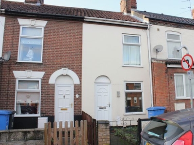 Terraced house to rent in Silver Road, Norwich NR3