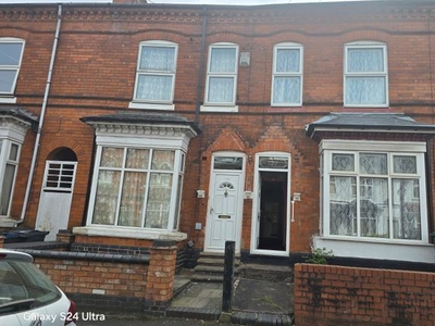 Terraced house to rent in Station Road, Birmingham B14