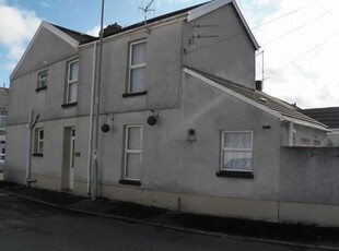 Terraced house to rent in Swansea Road, Llanelli SA15