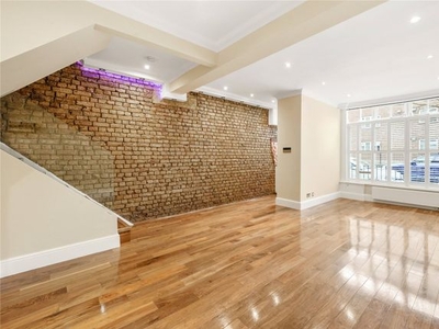 Terraced house to rent in Violet Hill, St John's Wood NW8