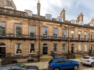 Town house for sale in Manor Place, Edinburgh EH3