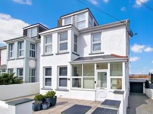 Town house for sale in St. Thomas Road, Newquay TR7