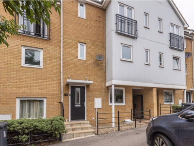Town house to rent in Lakeview Way, Peterborough, Cambridgeshire PE7