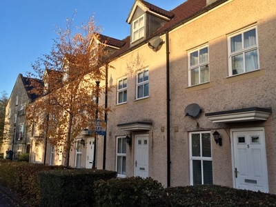 Town house to rent in St. Andrews Walk, Wells BA5