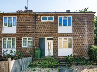 End Of Terrace House for sale - Revell Rise, London, SE18