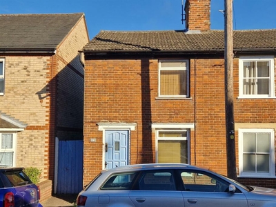 2 bedroom end of terrace house for sale in Victoria Street, Bury St Edmunds, IP33