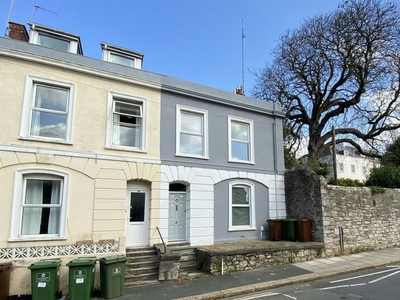 5 bedroom house for rent in Beaumont Road, Plymouth, PL4