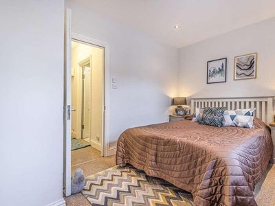 2 bed flat for sale in Mostyn Road,
SW19, London