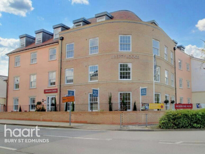 2 bedroom apartment for sale in Liberty Lodge, Risbygate Street, Bury St Edmunds, IP33