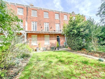 2 Bedroom Flat For Sale In Grimsby