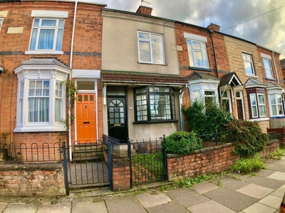 2 bedroom terraced house for rent in Knighton Fields Road East, Leicester LE2 6DP, LE2