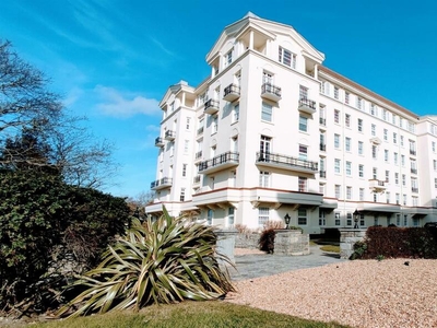 3 bedroom flat for rent in Bath Road, Bournemouth, Dorset, BH1