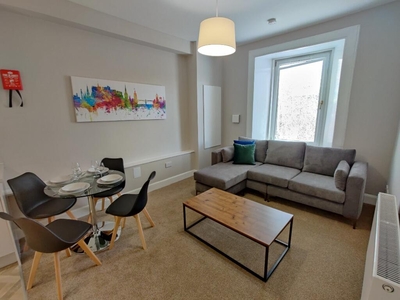 3 bedroom flat for rent in Murdoch Terrace, Dalry, Edinburgh, EH11