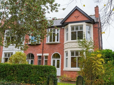 4 bedroom semi-detached house for sale in College Road, Whalley Range, M16