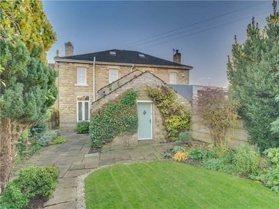 4 bedroom semi-detached house for sale in Westgate, Wetherby, West Yorkshire, LS22
