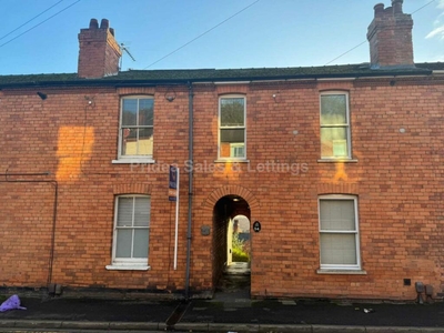 4 bedroom terraced house for sale in Alexandra Terrace, Lincoln, LN1