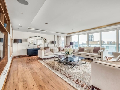 5 bedroom penthouse for sale in Compass House, Park Street, Chelsea Creek, London, SW6