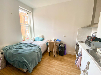 Studio apartment for rent in Southgate Street, Winchester, SO23