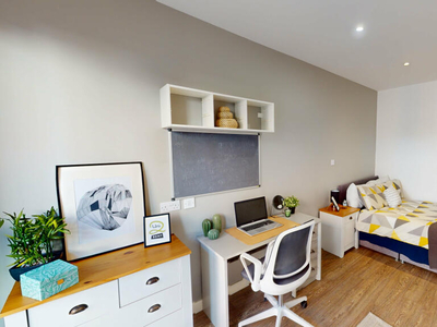 Studio flat for rent in Studio 8, St Marks Court, 12-14 St Marks Street, City Centre, Nottingham, NG3 1DF, NG3