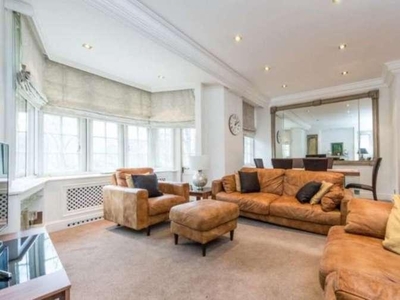2 bed flat for sale in Parkside,
SW1X, London
