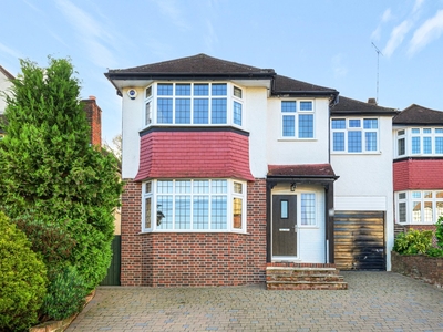 Detached House to rent - Hillview Crescent, Orpington, BR6