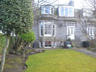 Flat to rent in Carden Terrace, Aberdeen AB10