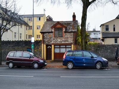 1 bedroom cottage for rent in The Parade, Roath, Cardiff, CF24