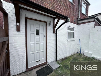 1 bedroom ground floor flat for rent in Park Road, Southampton, SO15