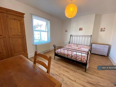 1 bedroom house share for rent in Langney Road, Eastbourne, BN21