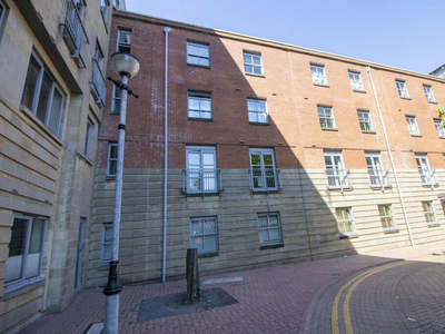 2 bedroom apartment for rent in St James Mansions, Mount Stuart Square, Cardiff Bay, CF10