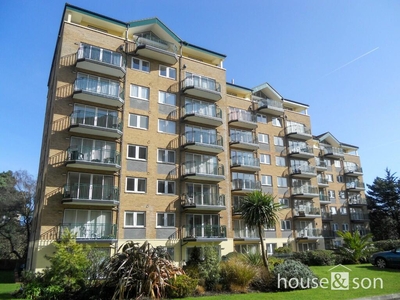 2 bedroom apartment for sale in Manor Road, Bournemouth, Dorset, BH1