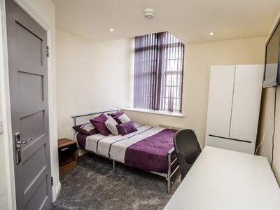 2 bedroom flat for rent in Hannah House, 8 Northumberland Street, Huddersfield, West Yorkshire, HD1 1DT, HD1