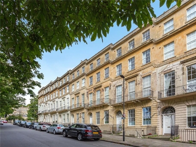 2 bedroom flat for sale in Cavendish Place, BATH, BA1