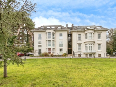 2 bedroom flat for sale in Christchurch Road, BOURNEMOUTH, Dorset, BH1