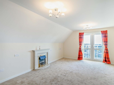 2 Bedroom Retirement Apartment For Sale in Huddersfield,