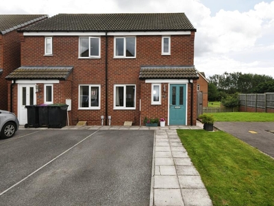 2 bedroom semi-detached house for sale in Crucible Close, North Hykeham, Lincoln, Lincolnshire, LN6