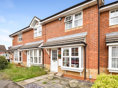2 bedroom terraced house for sale in Cresswell Gardens, Luton, Bedfordshire, LU3 4EX, LU3