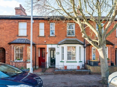 2 bedroom terraced house for sale in Dudley Street, Bedford, MK40
