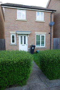 3 bedroom detached house for rent in Wood Mead, Bristol, Avon, BS16