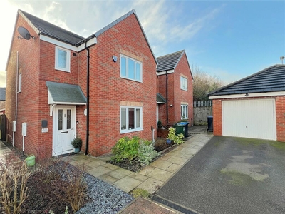 3 bedroom detached house for sale in Cherry Grove, Off Halifax Road, Bradford, BD6