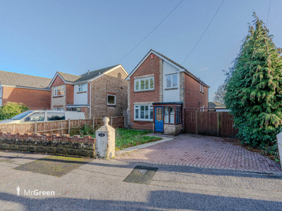 3 bedroom detached house for sale in New Road, West Parley, Bournemouth, BH10 7DT, BH10