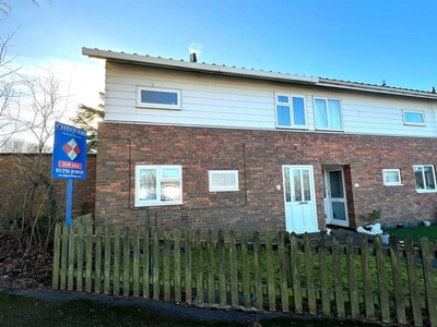 3 bedroom end of terrace house for sale in Novello Close, Basingstoke, RG22