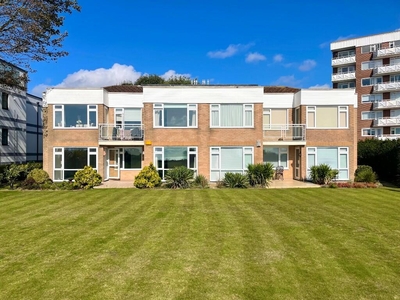 3 bedroom ground floor flat for sale in Grove Road, Bournemouth, Dorset, BH1