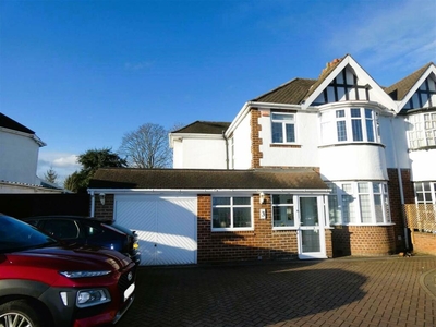 3 bedroom semi-detached house for sale in Melrose Avenue, Sutton Coldfield, B73