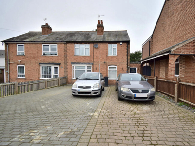 3 bedroom semi-detached house for sale in Tennis Court Drive, Humberstone, Leicester, LE5