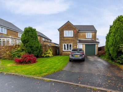 4 bedroom detached house for sale in 59 Bradshaw View, Queensbury, Bradford, BD13