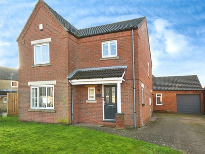 4 bedroom detached house for sale in Cleveland Avenue, North Hykeham, Lincoln, Lincolnshire, LN6
