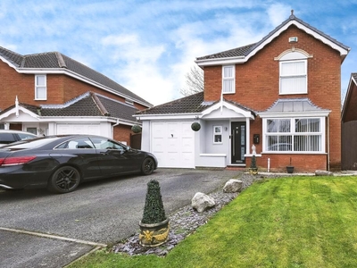 4 bedroom detached house for sale in Farnborough Grove, Liverpool, L26