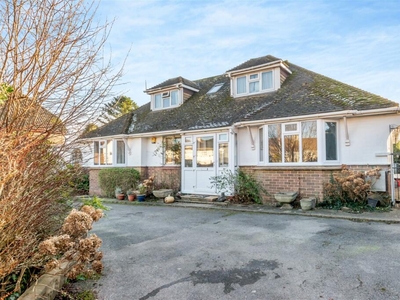 4 bedroom detached house for sale in Green Lane, Boughton Monchelsea, Maidstone, ME17