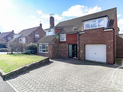 4 bedroom detached house for sale in High Ash Crescent, Leeds, LS17